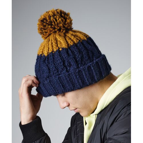 Apres Beanie Thumbnail